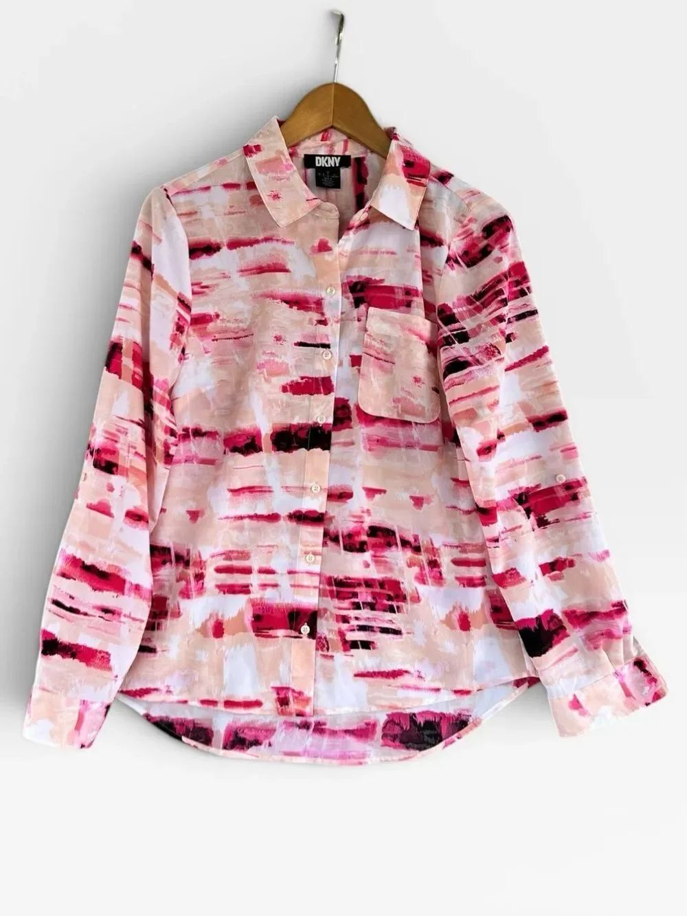 🎉5 for $45🎉 DKNY top blouse shirt size S